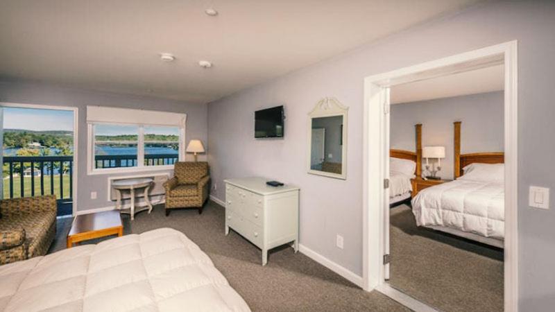 Crescent Lake Inn And Suites ولفبورو المظهر الخارجي الصورة